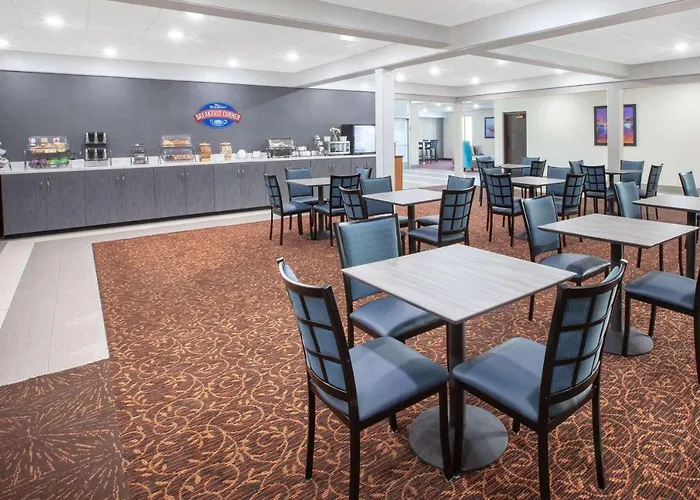 Baymont By Wyndham Grand Rapids Near Downtown