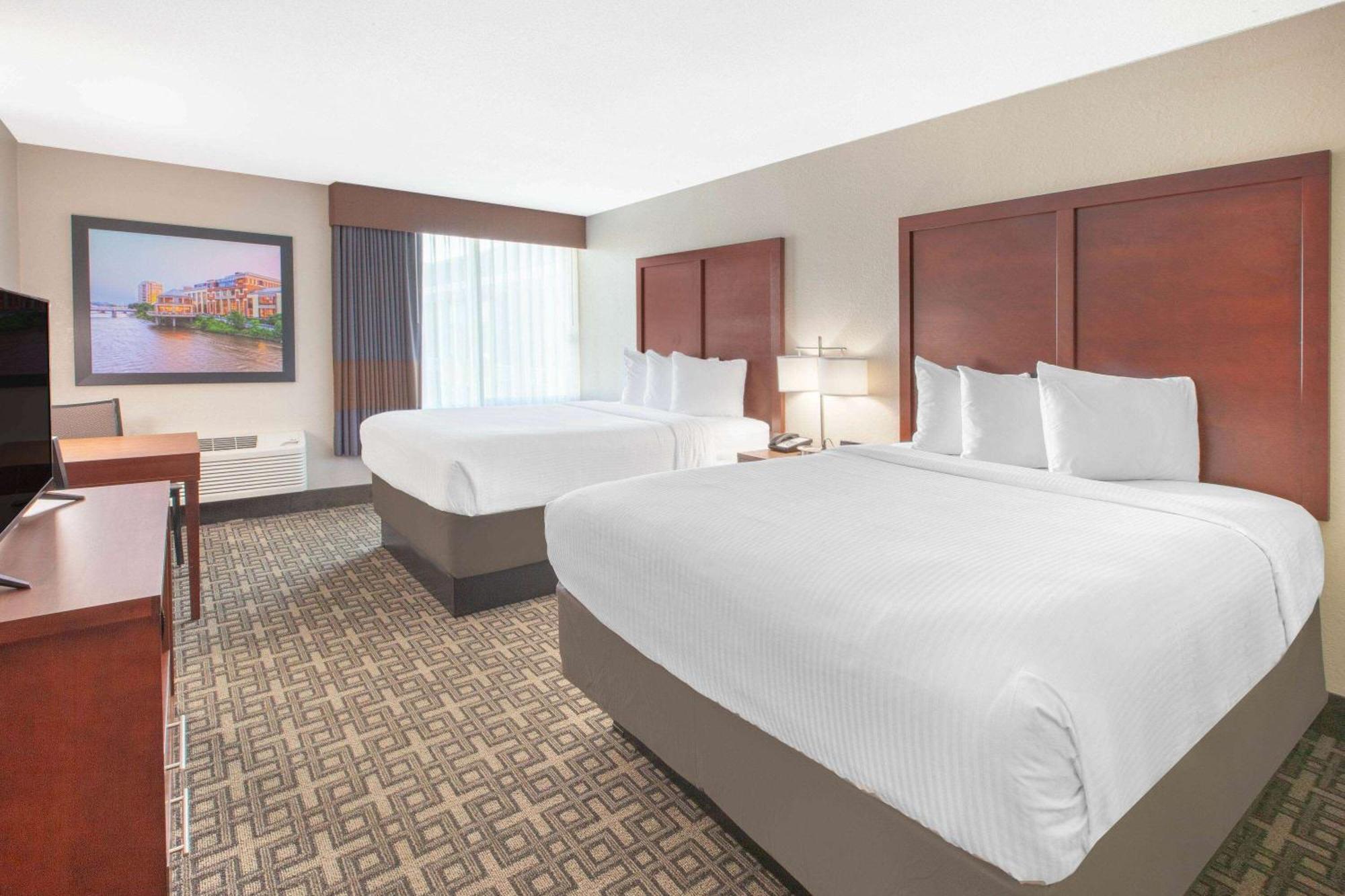 Baymont By Wyndham Grand Rapids Near Downtown Wyoming