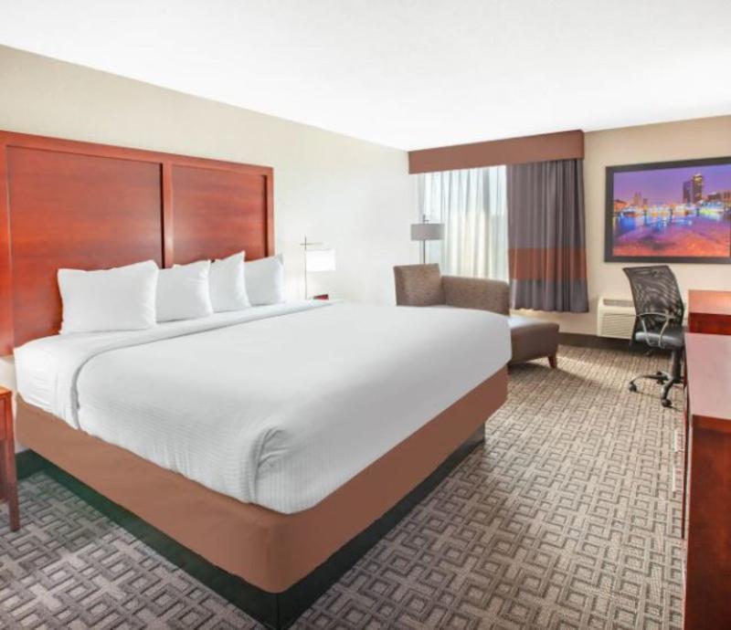 Baymont By Wyndham Grand Rapids Near Downtown Hotel 2*