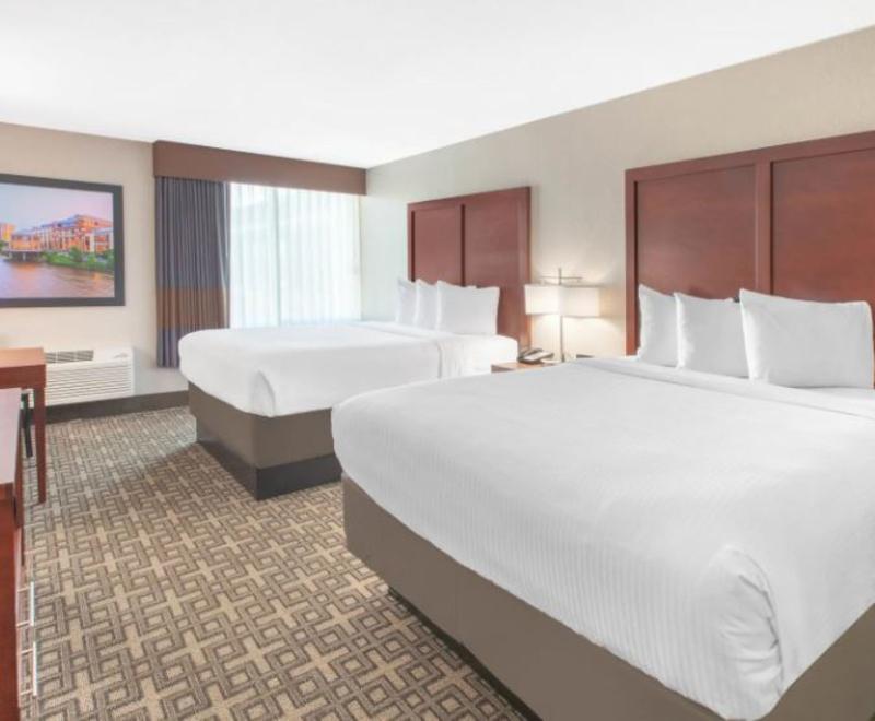 Hotel Baymont By Wyndham Grand Rapids Near Downtown