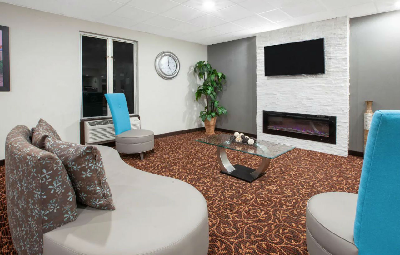 Baymont By Wyndham Grand Rapids Near Downtown Hotel Wyoming